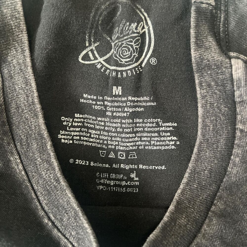 Selena Graphic TShirt Gray Wash Size Medium - Picture 2 of 4